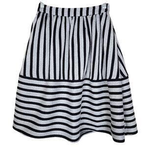 Express Size 2 Black White Striped Skirt